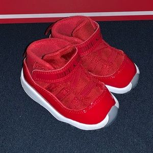 “Win like 96” 378040 Retro 11 Infant size 4c